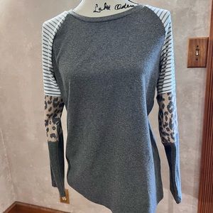 Women’s leopard print detail long sleeve top